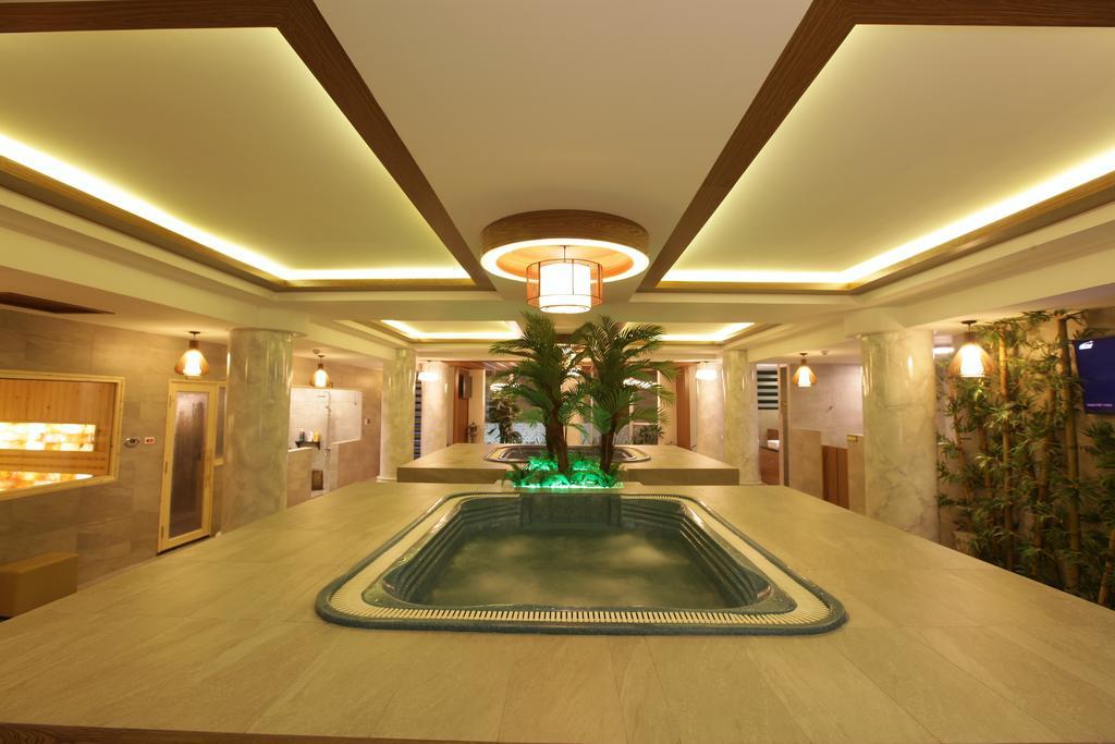 Minh Tam Hotel & Spa 3/2 Ho Chi Minh City Exterior photo