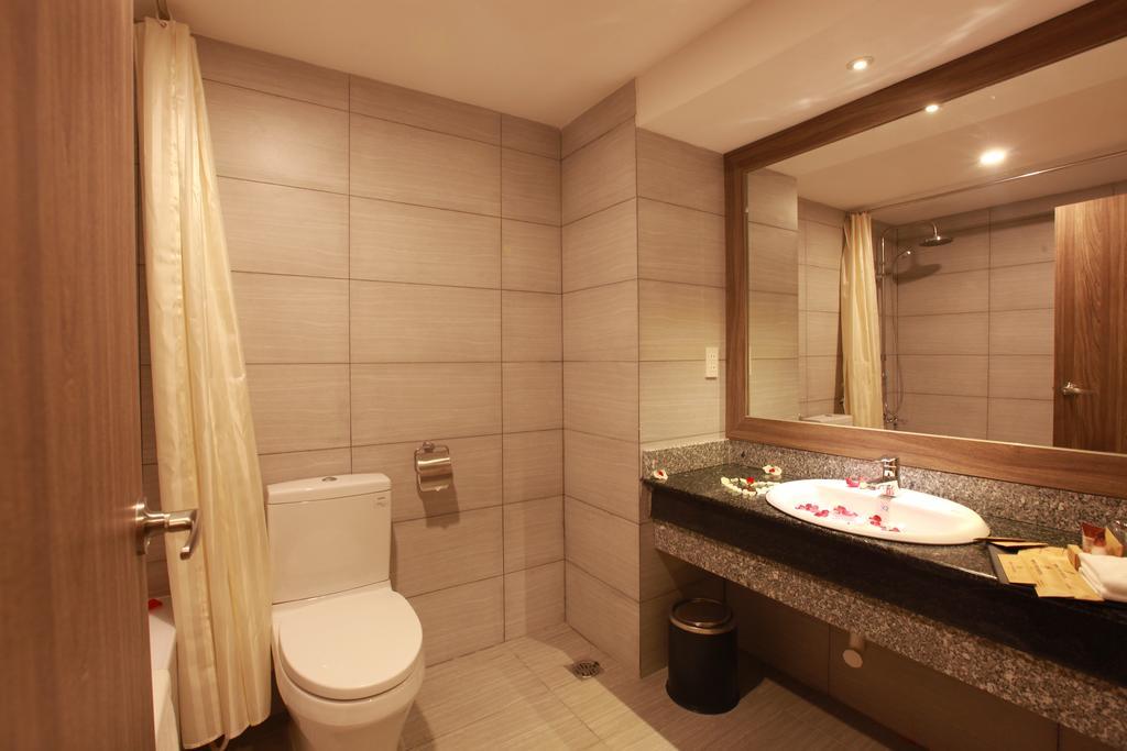 Minh Tam Hotel & Spa 3/2 Ho Chi Minh City Exterior photo